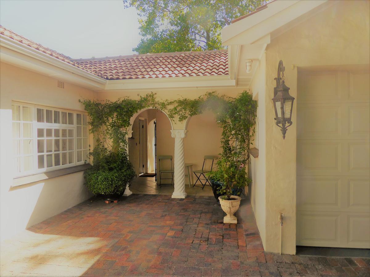Villa Tuscany Somerset West Exterior photo